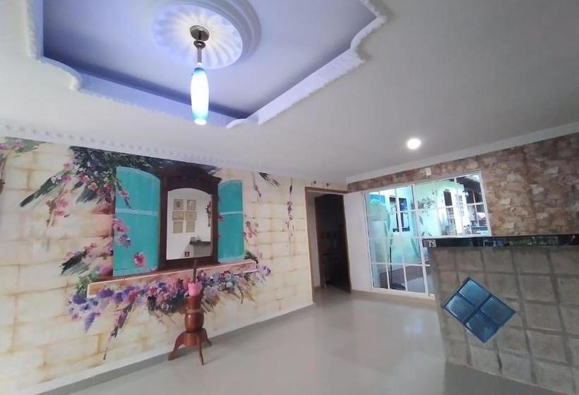 پانسیون Hostal Buena Vida