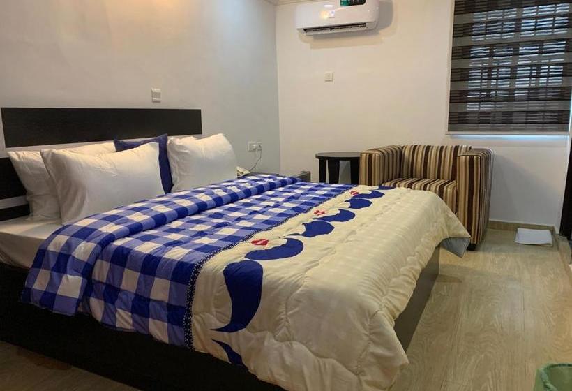 Boss Hotels & Suites