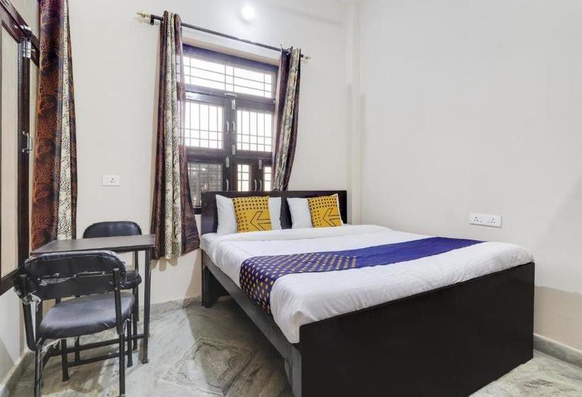 호텔 Spot On 76176  Royal Palace