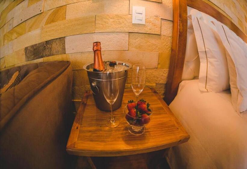 פנסיון Discovery Canyon