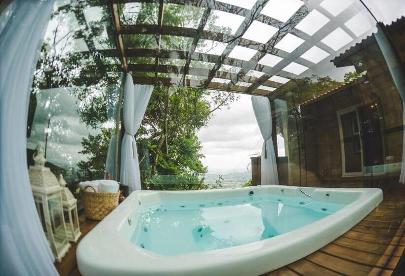 פנסיון Discovery Canyon