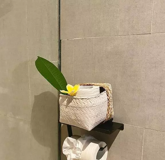 The Jungle Hostel Canggu