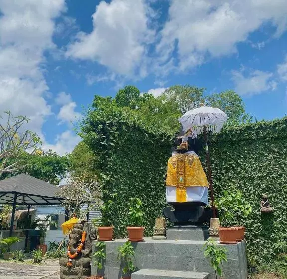 The Jungle Hostel Canggu