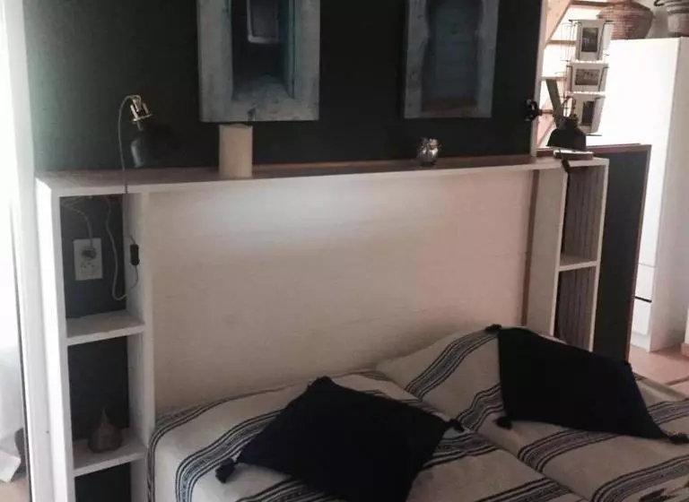 ベッドアンドブレックファースト Chambres D'hôtes Les 7 Semaines