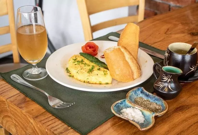 تختخواب و صبحانه Hoi An Heart Lodge