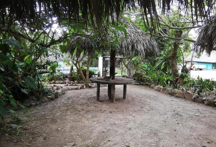 مبيت وإفطار Maputaland Lodge