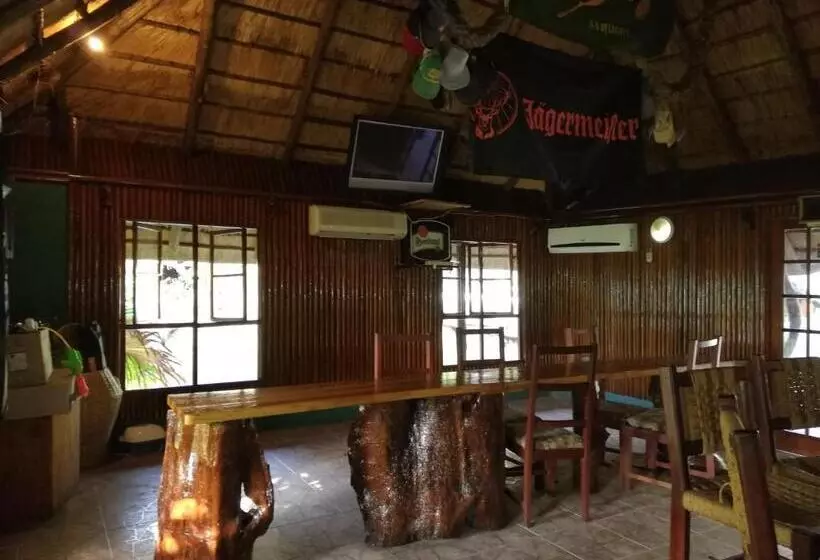 Aamiaismajoitus (B&B) Maputaland Lodge