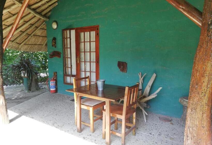 مبيت وإفطار Maputaland Lodge