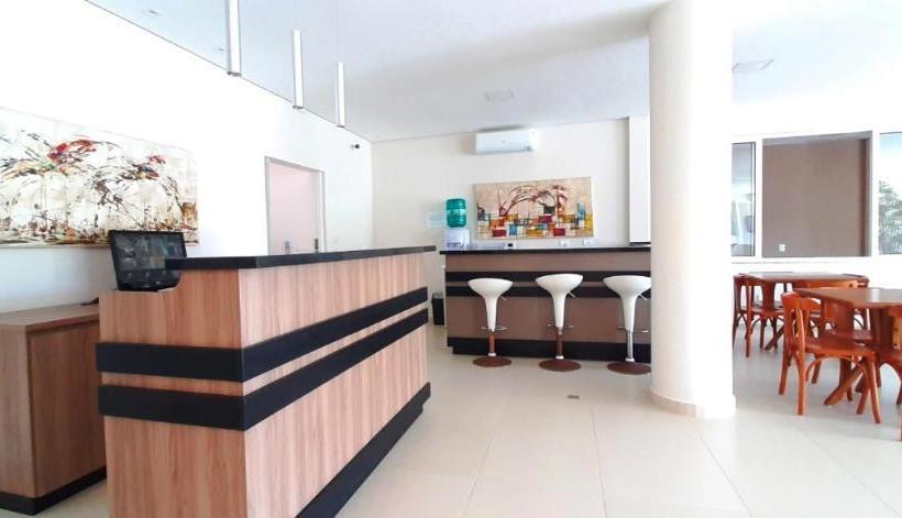 호텔 Residencial Dona Clara