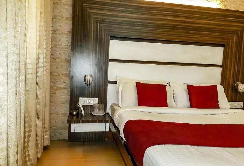 Hotel Khandesh Residency