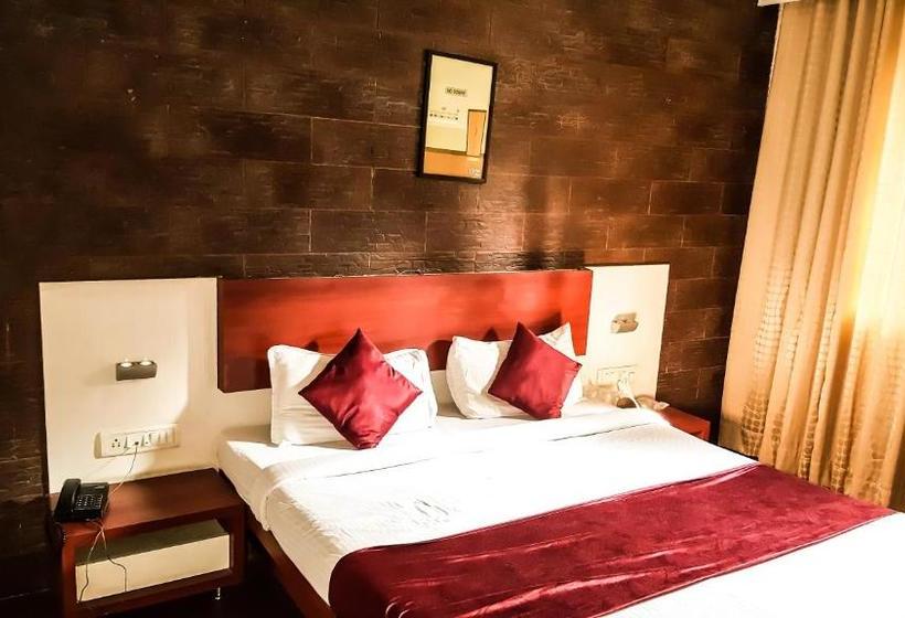 Hotel Khandesh Residency