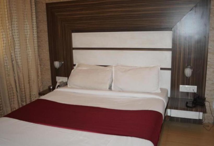 Hotel Khandesh Residency
