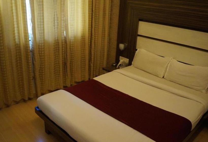 Hotel Khandesh Residency