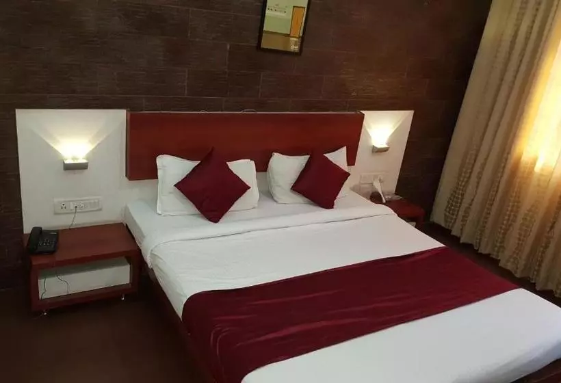 ホテル Khandesh Residency