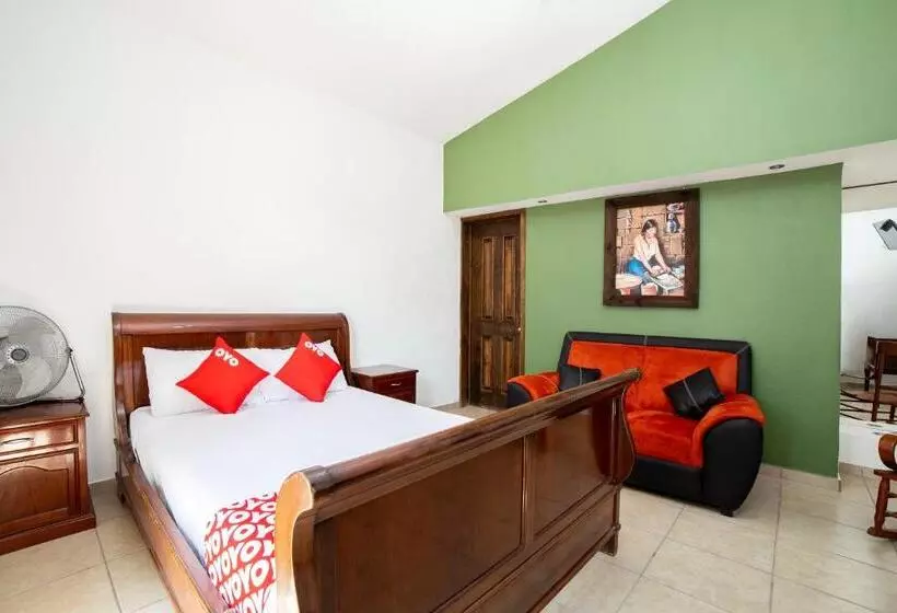 Hotelli Villas De San Miguel Media Luna