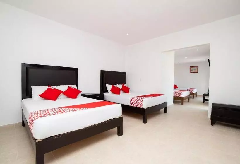 Hotelli Villas De San Miguel Media Luna