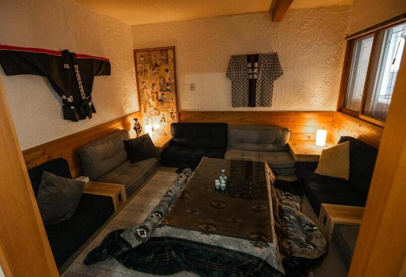 هاستل Ringo Jam Madarao