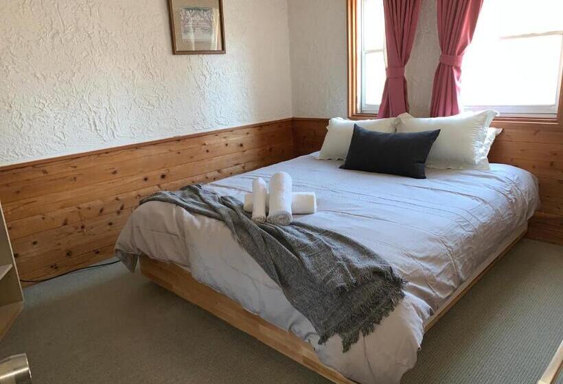 هاستل Ringo Jam Madarao