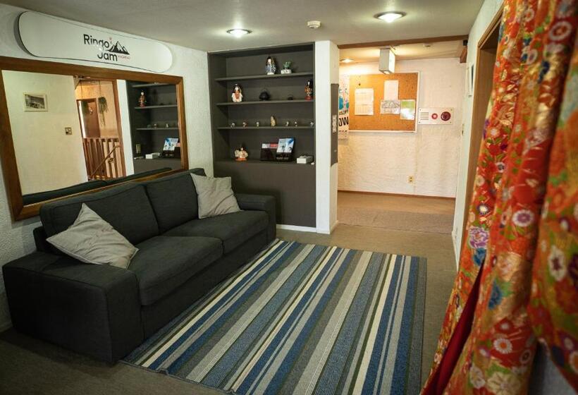 هاستل Ringo Jam Madarao