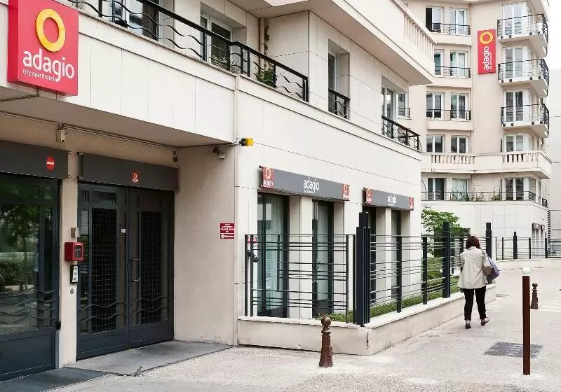 Aparthotel Adagio Porte De Versailles