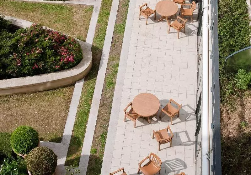 Aparthotel Adagio Porte De Versailles