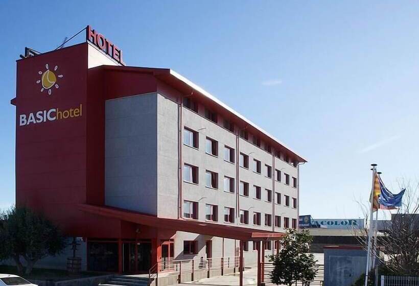 هتل Basic