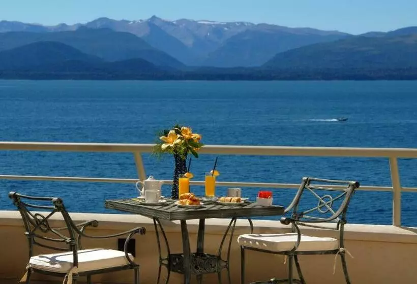 Cacique Inacayal Lake Hotel & Spa