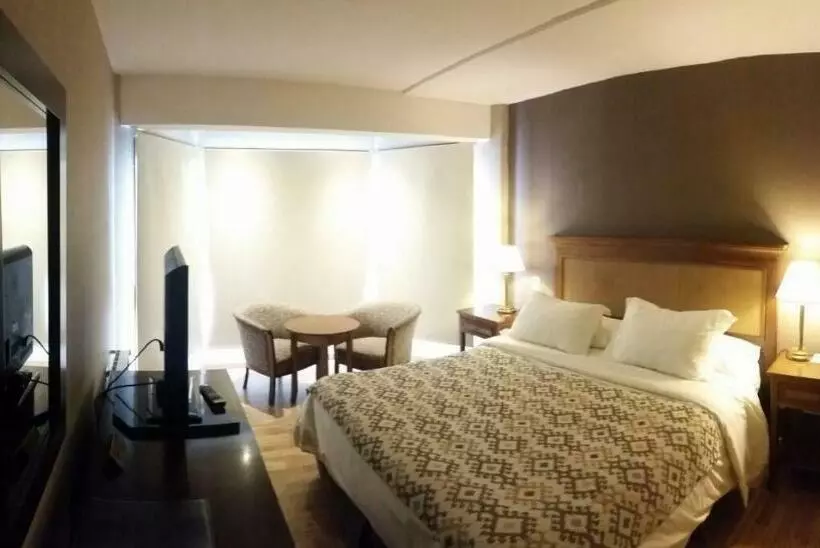 Cacique Inacayal Lake Hotel & Spa