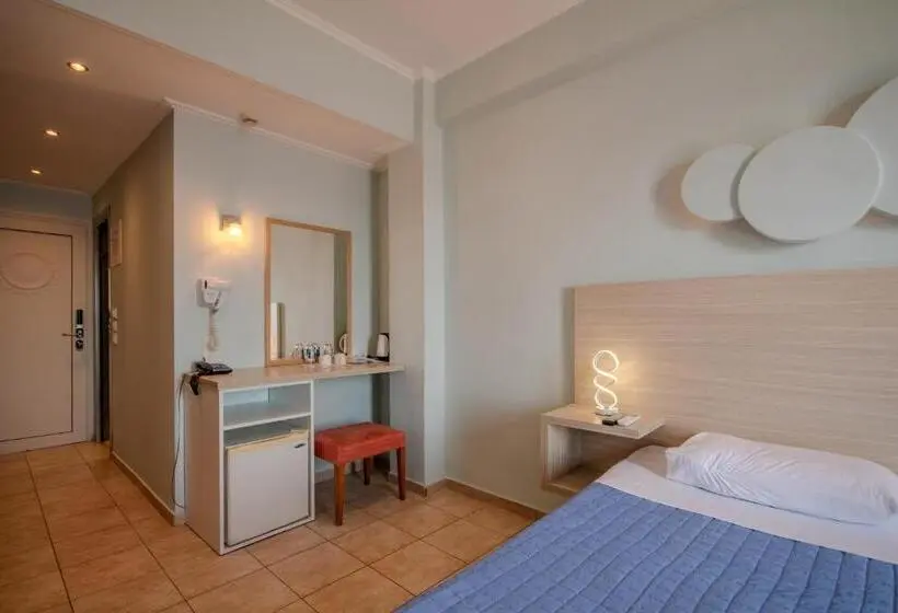 Hotelli Corfu Maris