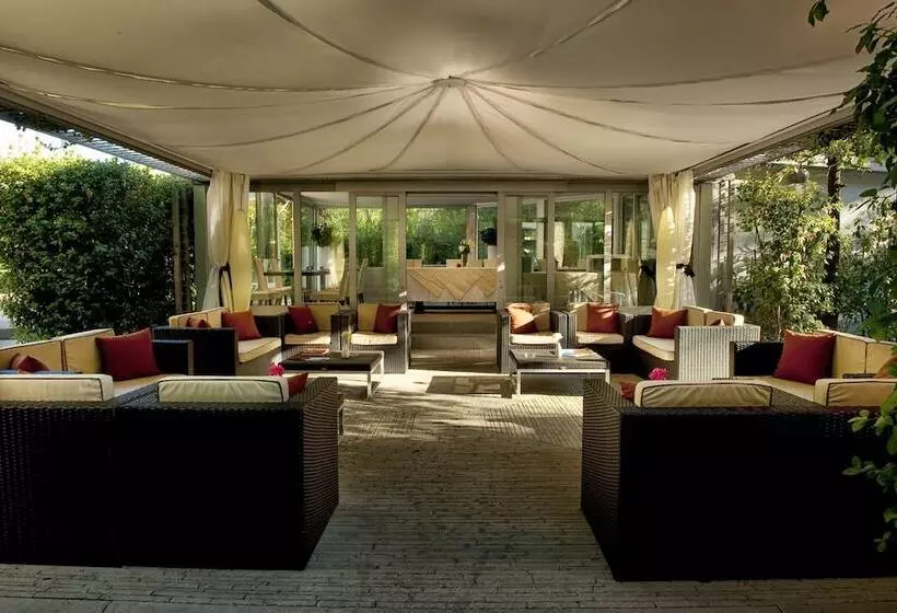 هتل Eden Rock Resort