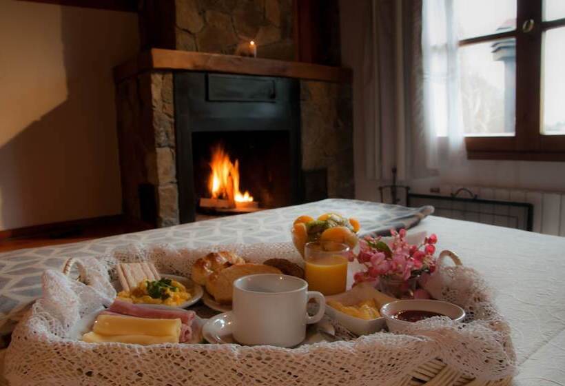 Hotel Hostería El Arbol Duende