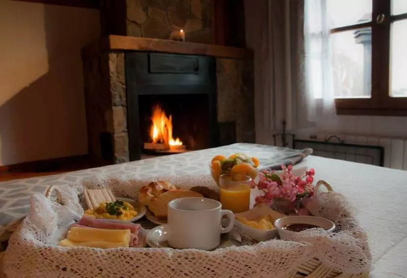 هتل Hostería El Arbol Duende