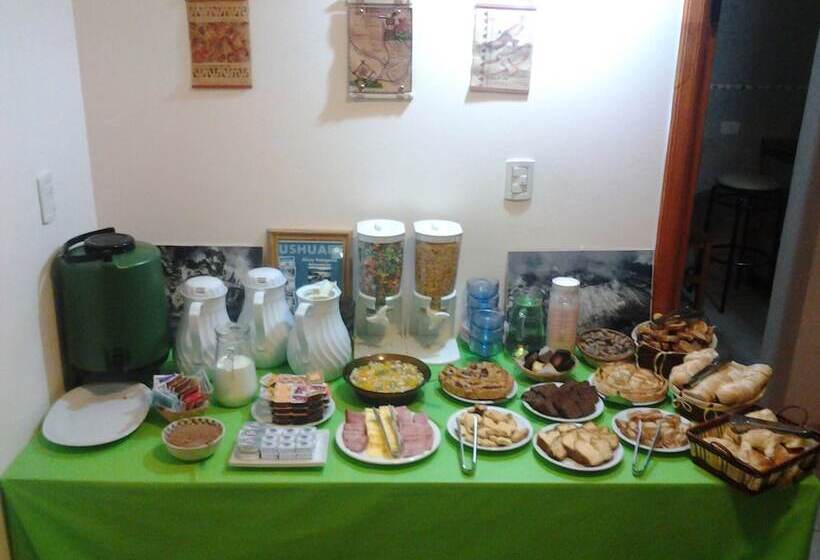 هتل Hosteria Les Eclaireurs