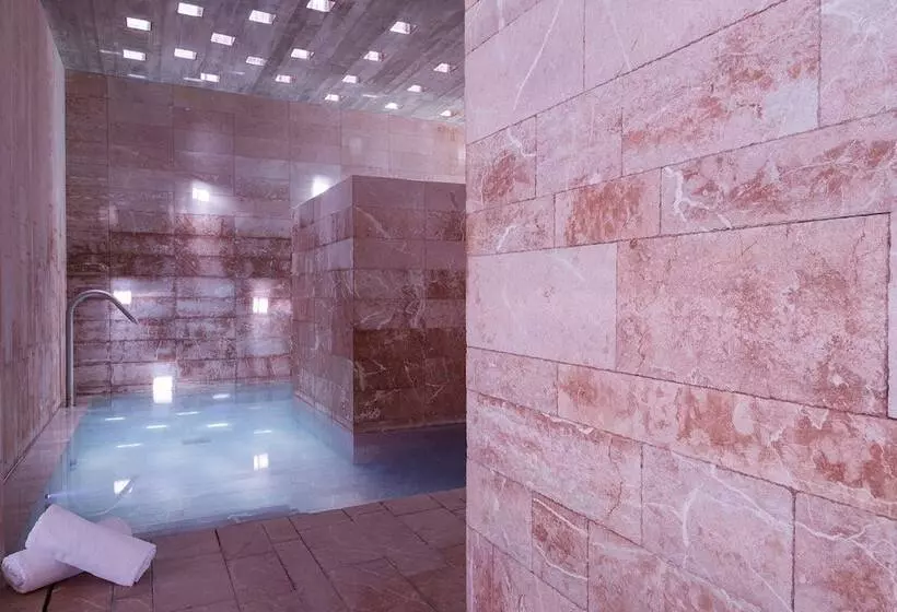 ホテル Hôtel Spa La Romana, The Originals Relais