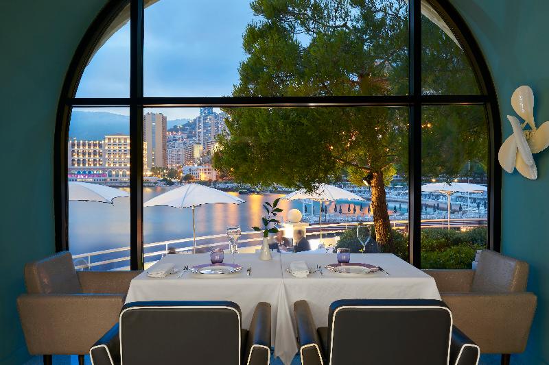 Hotel Monte Carlo Beach