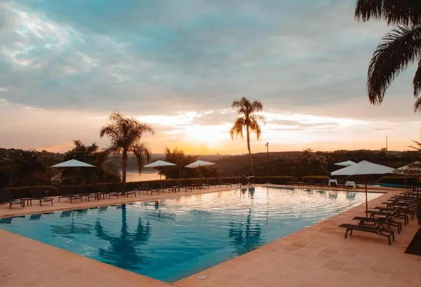 ホテル Panoramic Grand  Iguazu