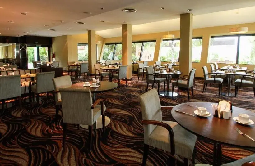 ホテル Panoramic Grand  Iguazu