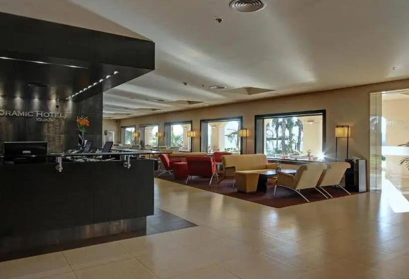 ホテル Panoramic Grand  Iguazu