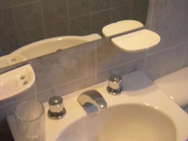 فندق Red Wine Club