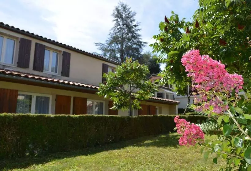 Отель Restaurant Les Falaises