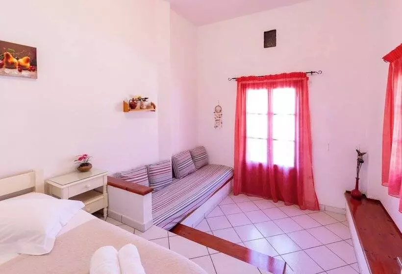 ホテル Froudi Rooms