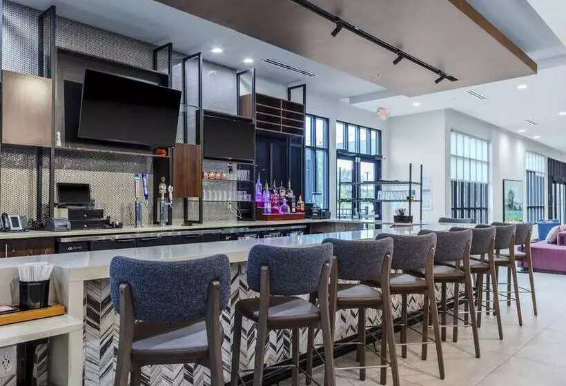 Hotelli Hilton Garden Inn Detroit Utica