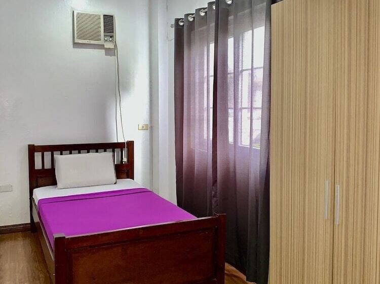 هتل New Orleans Tagaytay