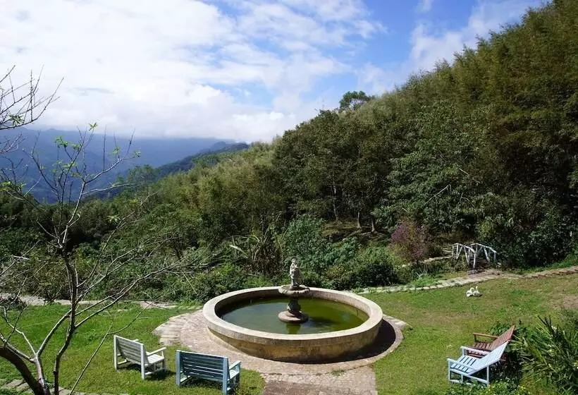 هتل Prado Hill Holiday