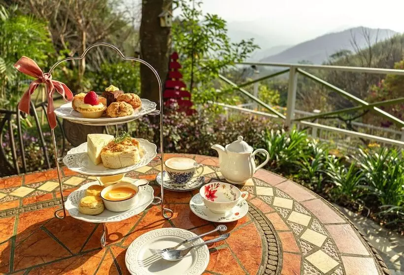 هتل Prado Hill Holiday