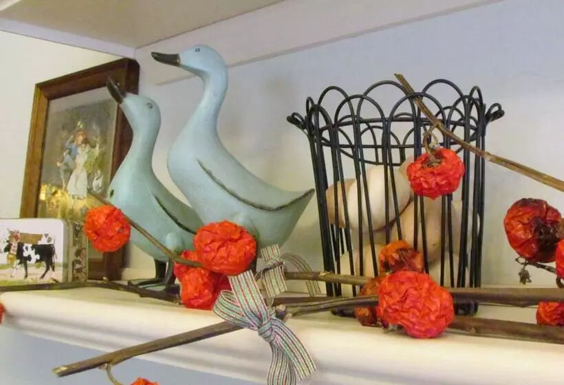 هتل Prado Hill Holiday