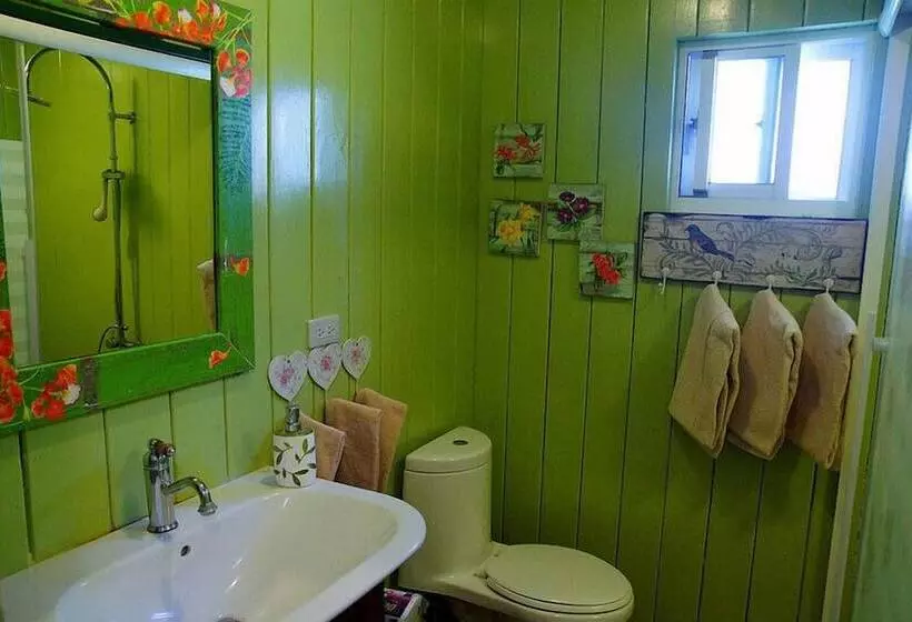 هتل Prado Hill Holiday