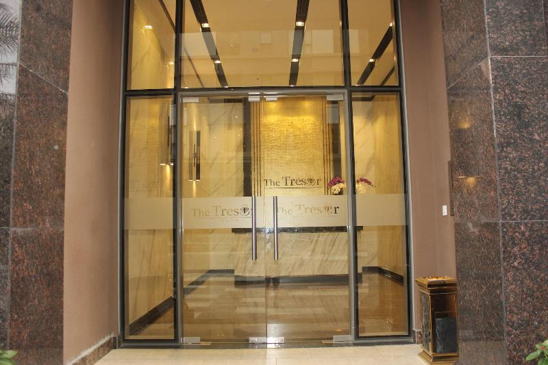 هتل The Tresor