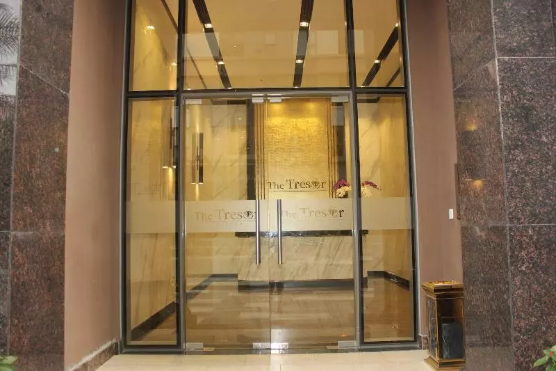 هتل The Tresor