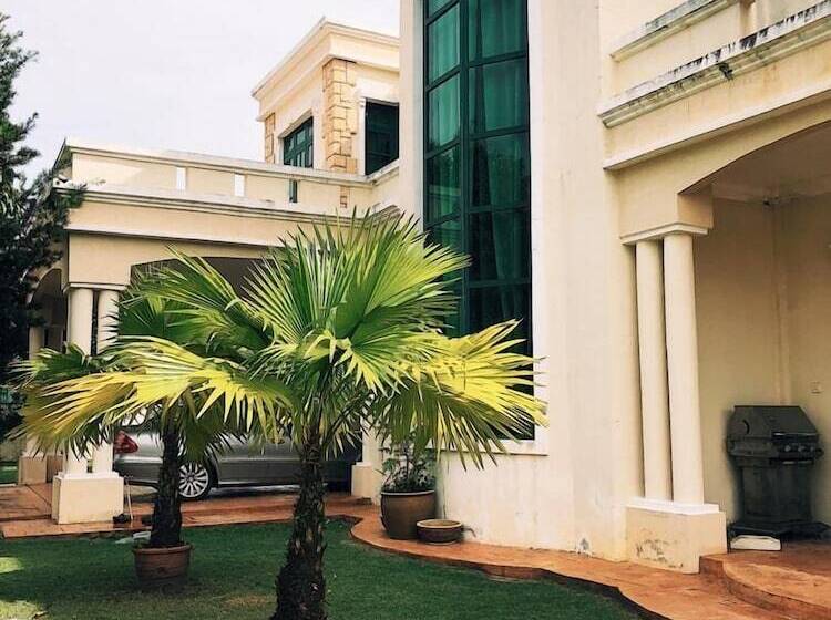 فندق Villa Shamir Near Klia